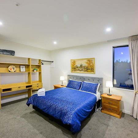 Stargazing Luxury Apartment B Лейк Текапо Екстериор снимка