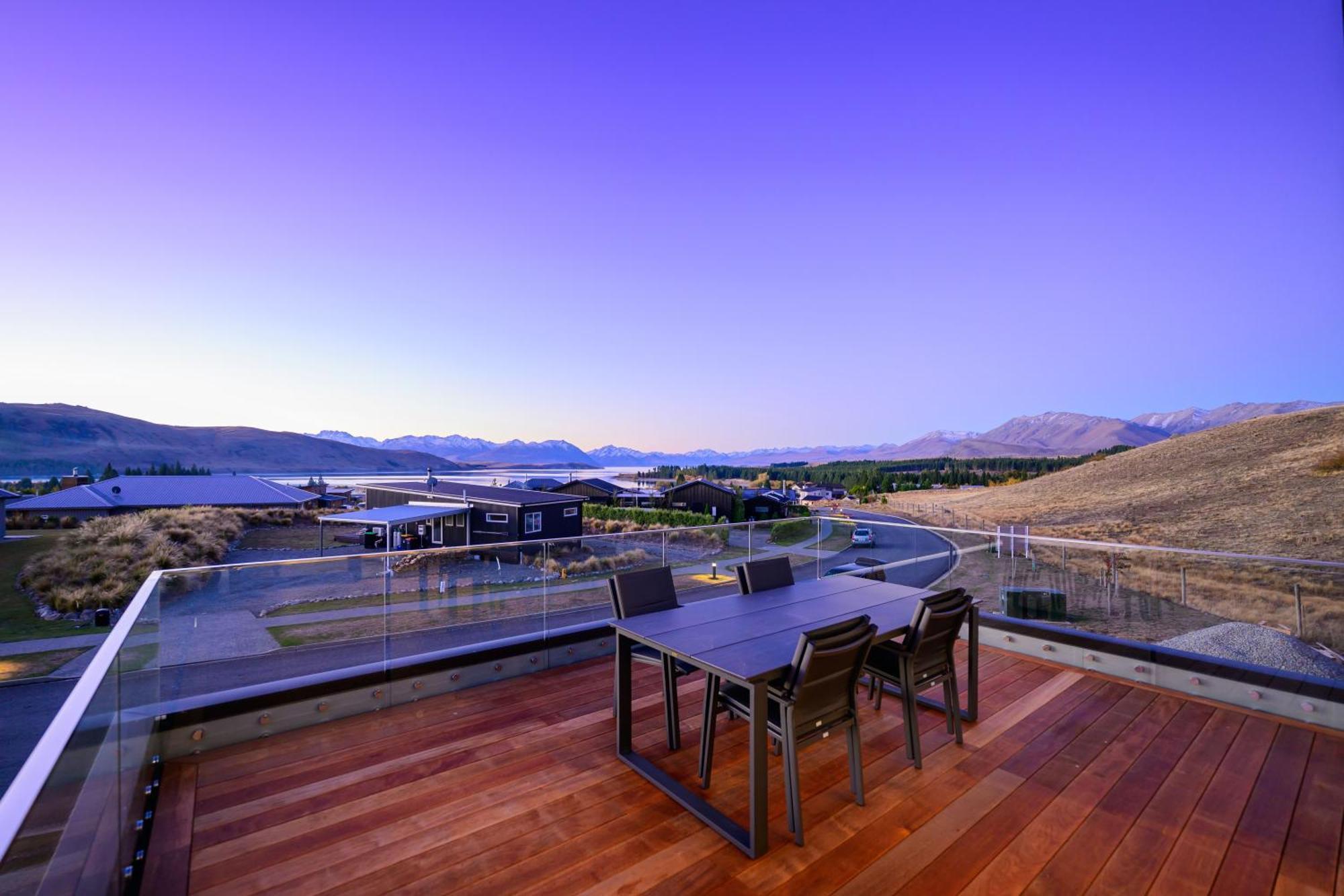 Stargazing Luxury Apartment B Лейк Текапо Екстериор снимка